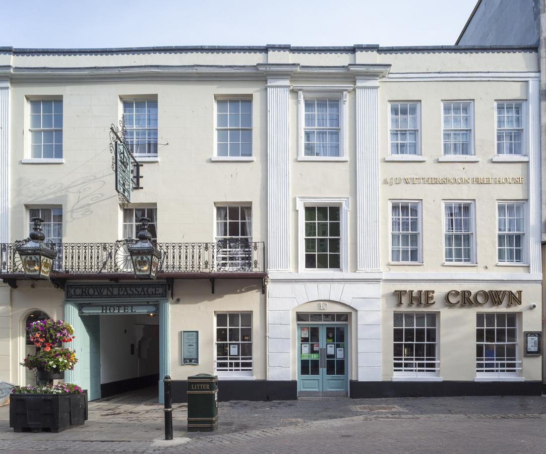 The Crown Wetherspoon Hotel Устър Екстериор снимка